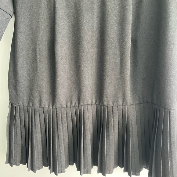 NWOT Prettylittlethings fun dress in size US 6 - Picture 3 of 5